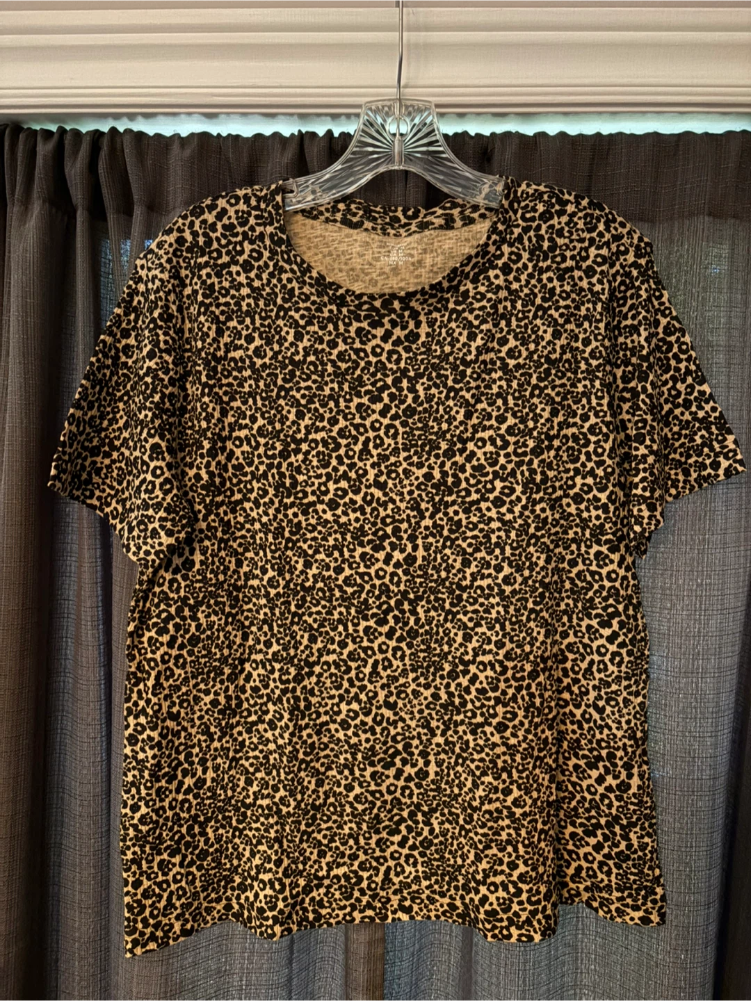 H&M Leopard Print T-Shirt Medium