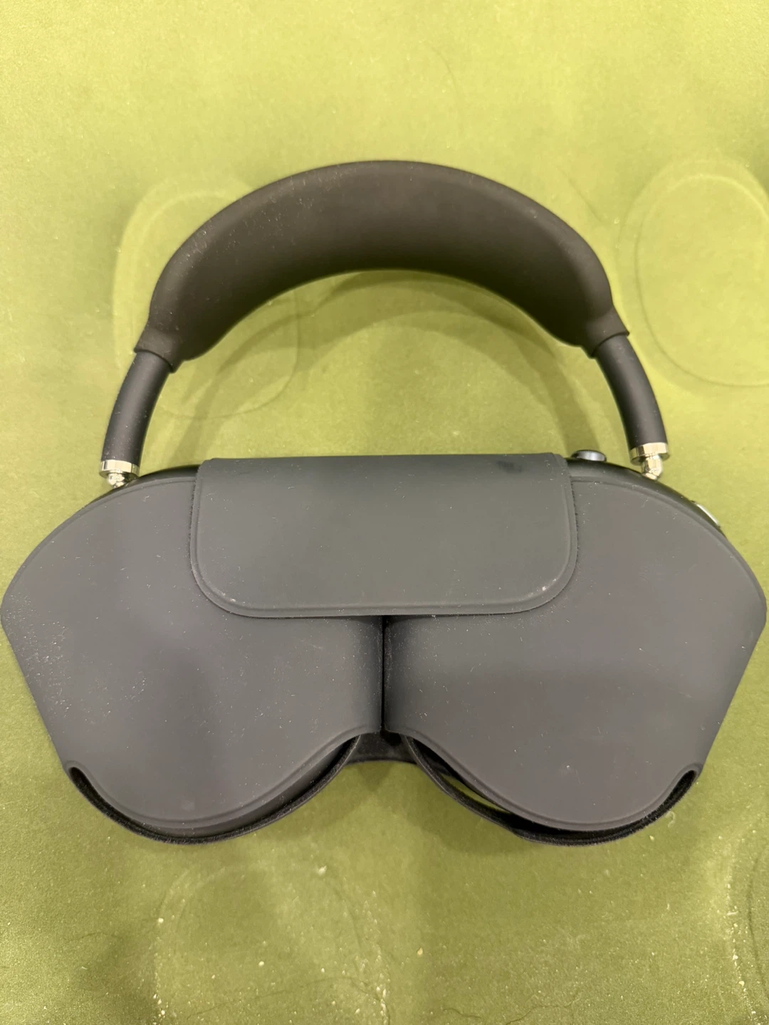 Apple AirPods Max Headphones