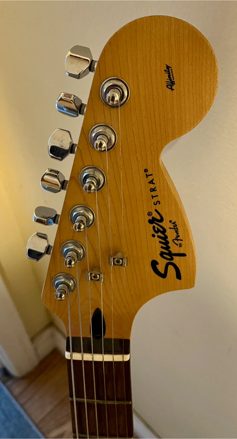 Squier Affinity Series Stratocaster Electric Guitar - photo 4