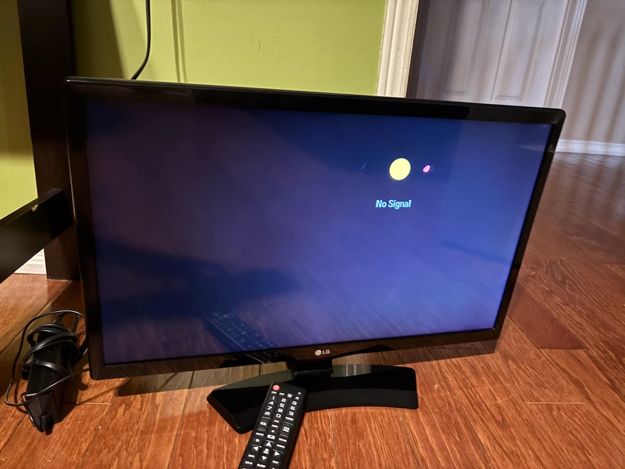 LG Black Flat Screen TV 24 inch - photo 2