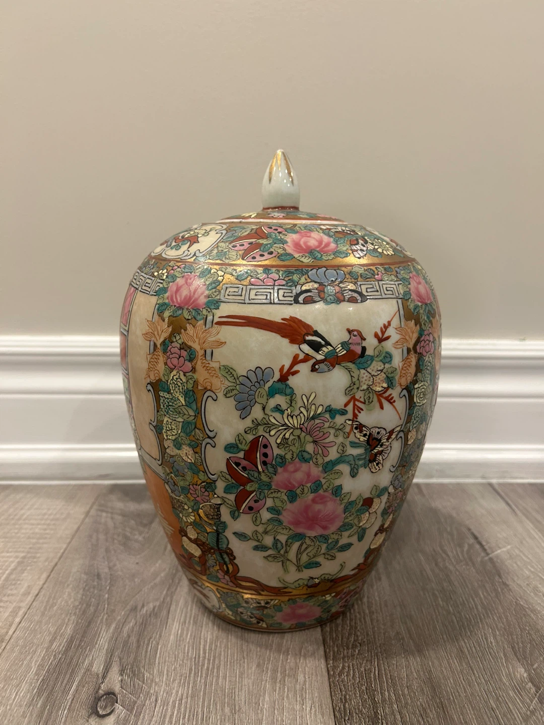 Chinese Famille Rose Porcelain Ginger Jar With Lid Figures - photo 3
