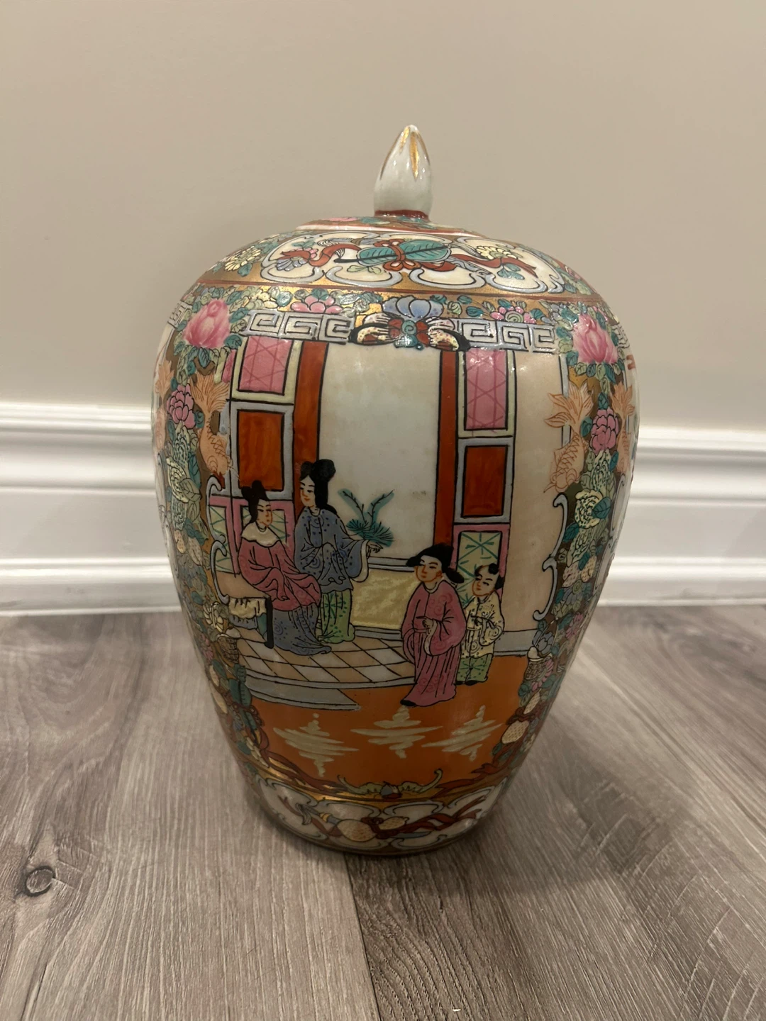 Chinese Famille Rose Porcelain Ginger Jar With Lid Figures - photo 4