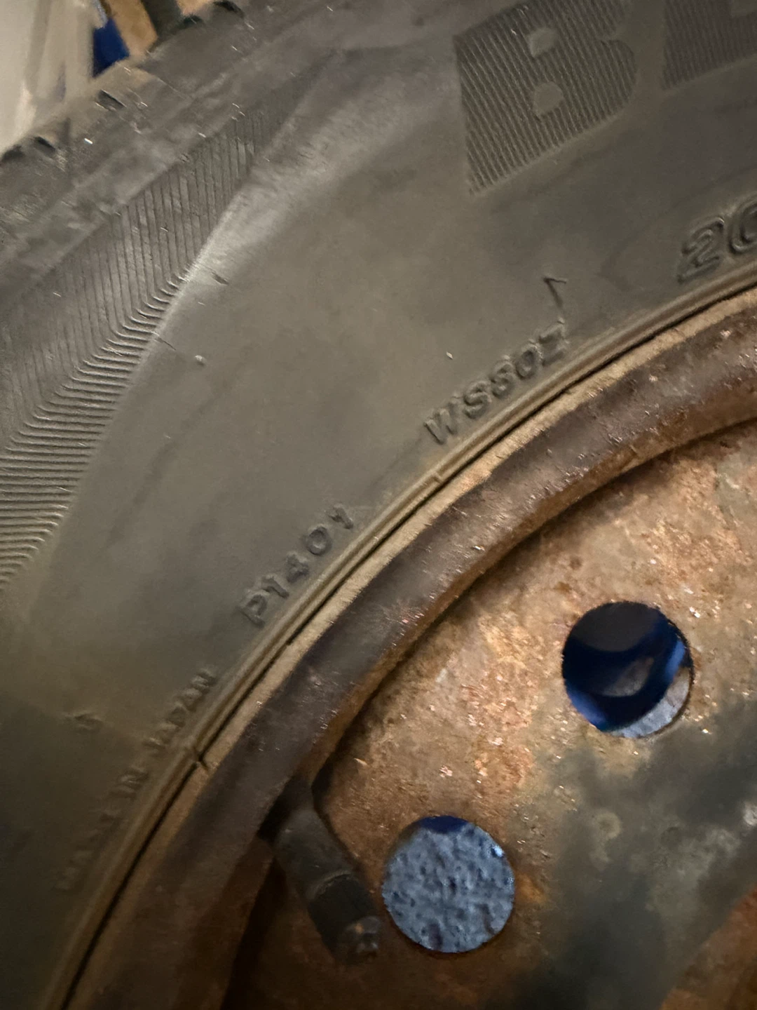 4 Steel Rims and end of life Bridgestone Blizzak Tires 205/55R16 - photo 5
