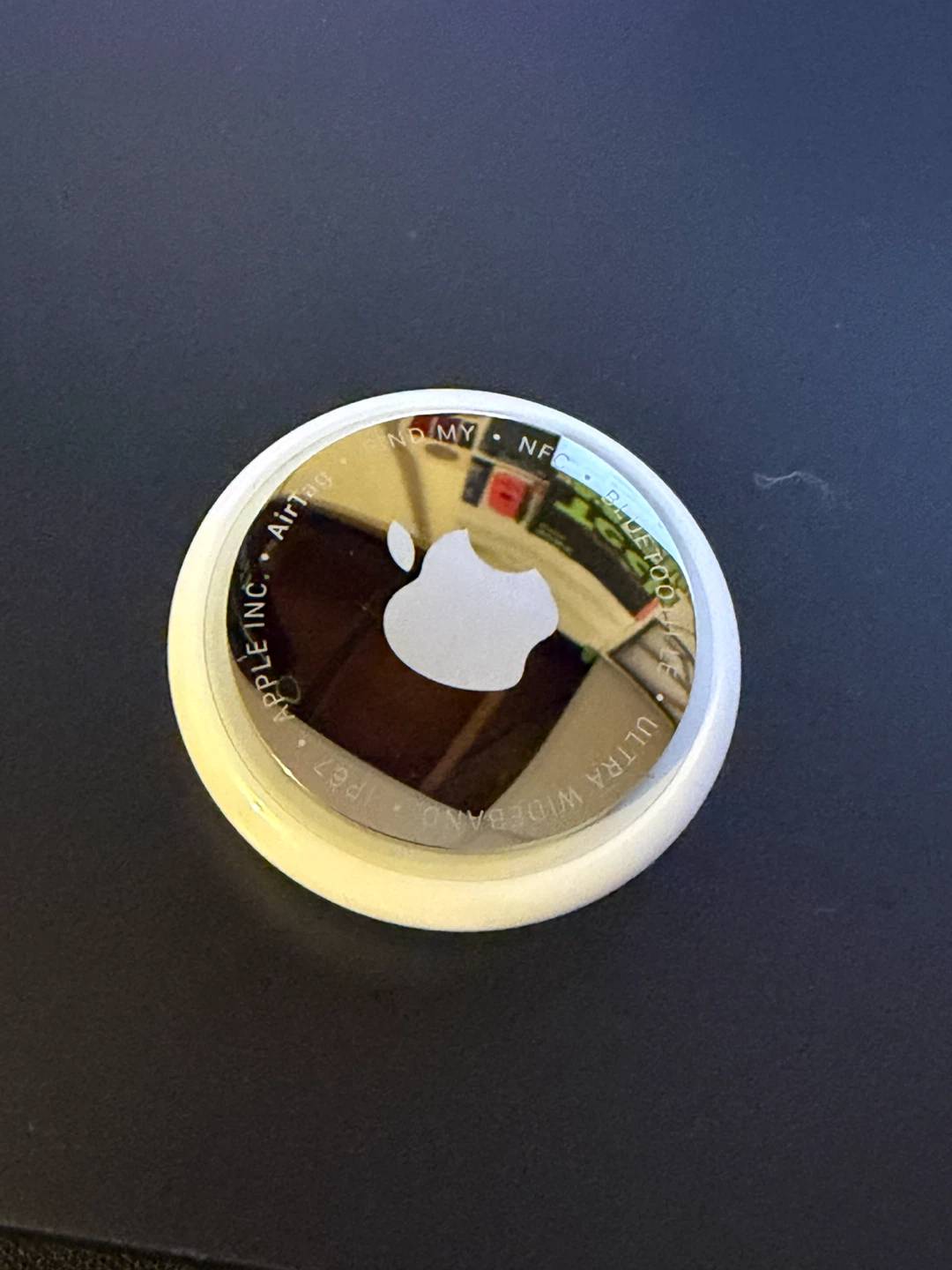 Apple AirTag 2nd Generation - photo 2