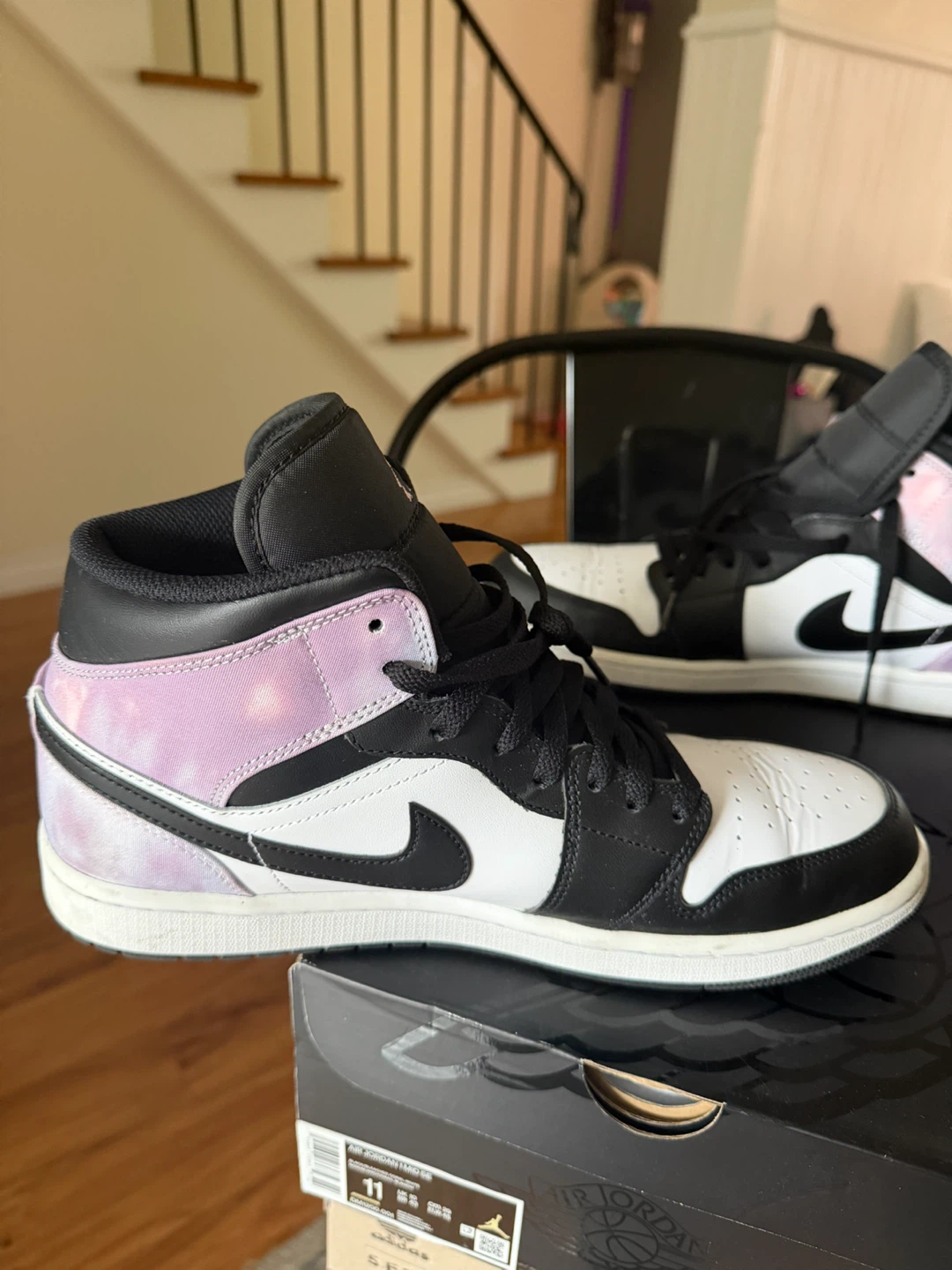 Nike Air Jordan 1 Mid SE Black/White/Purple Size 11 - photo 2