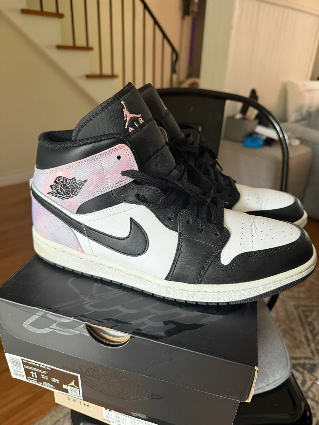 Nike Air Jordan 1 Mid SE Black/White/Purple Size 11 - photo 4
