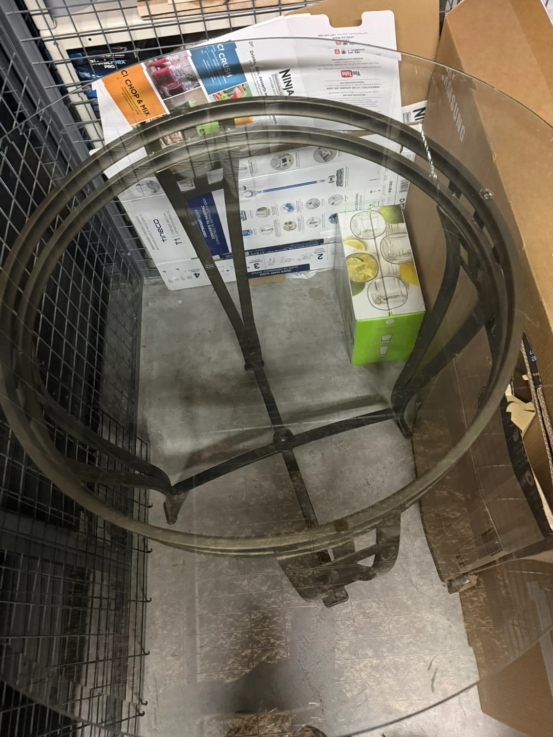 Round Glass Top Accent Table - photo 2