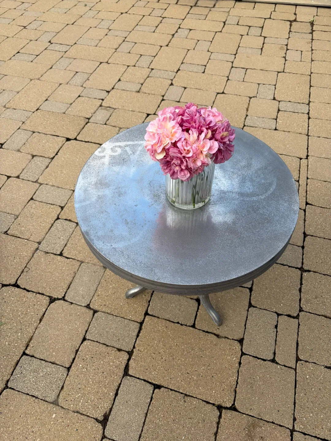 METAL TABLE - photo 2