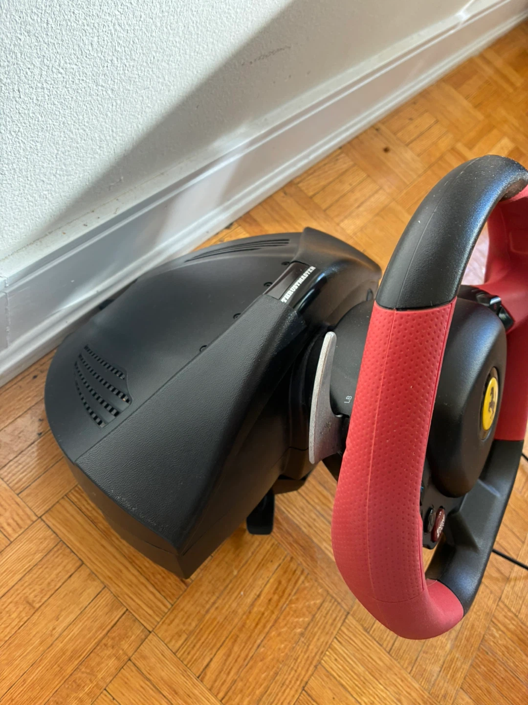 Thrustmaster Ferrari Racing Wheel and Pedals - photo 3