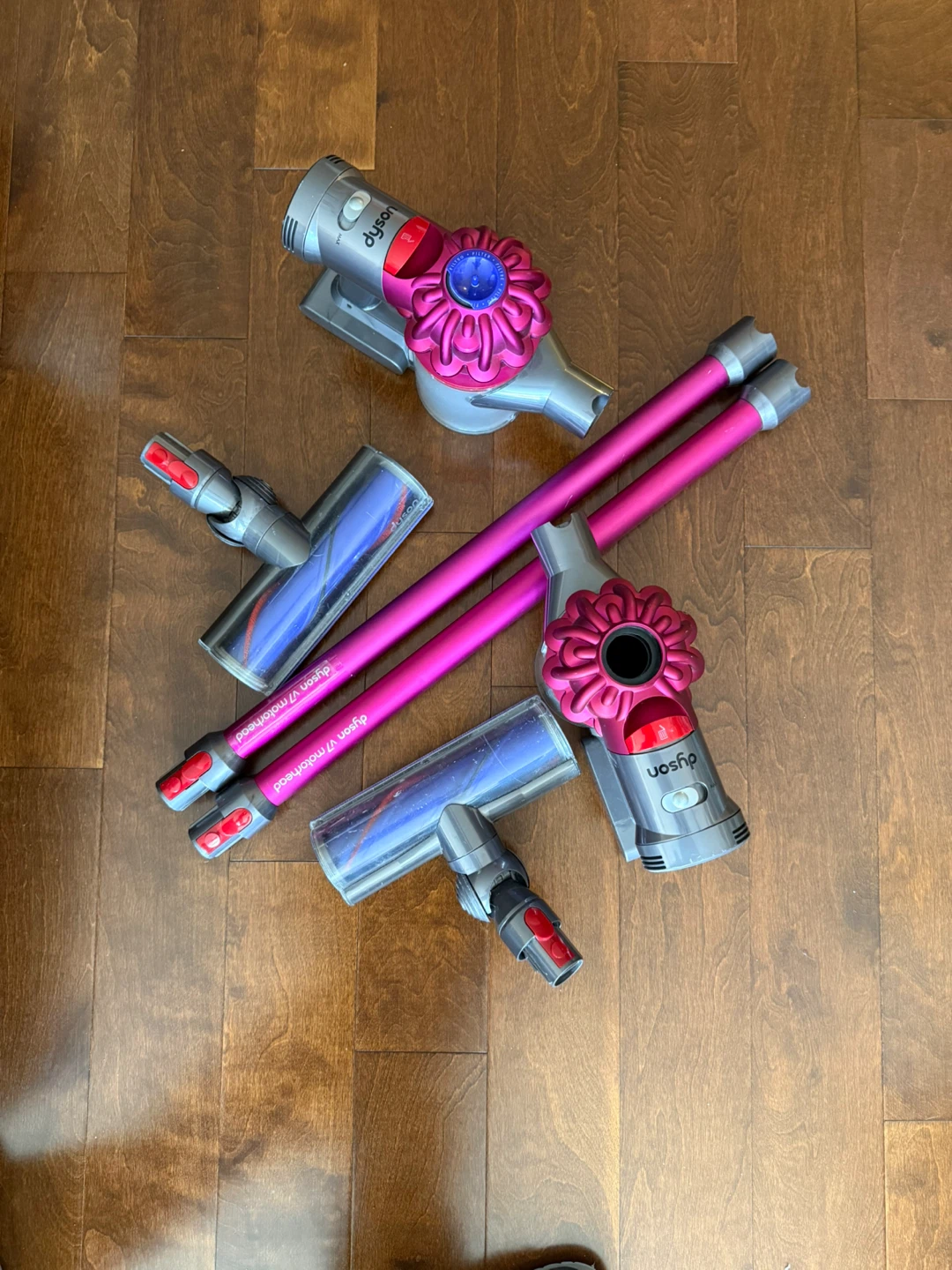 Dyson V7 Motorhead Vacuum