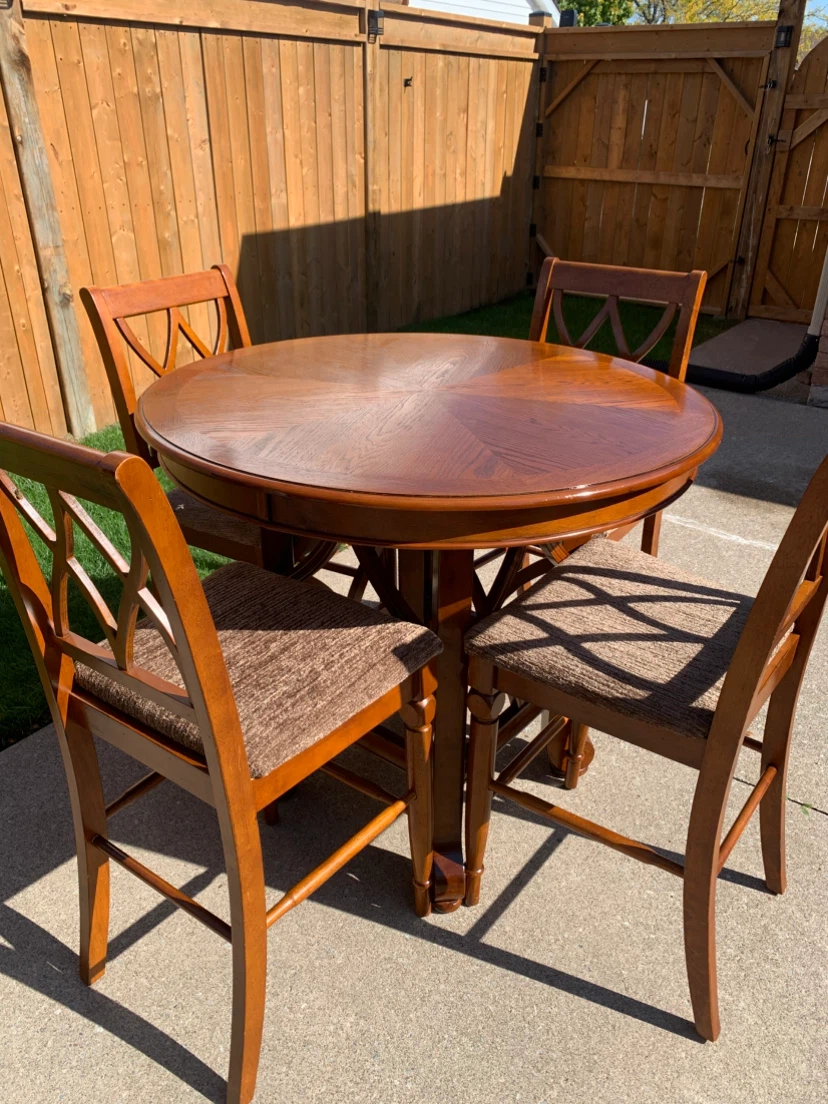 Pub Style Table & 4 Chairs - photo 5