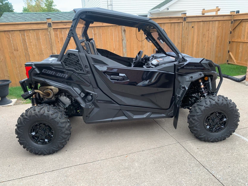 2022 CanAm maverick sport dps 1000r - black - photo 2