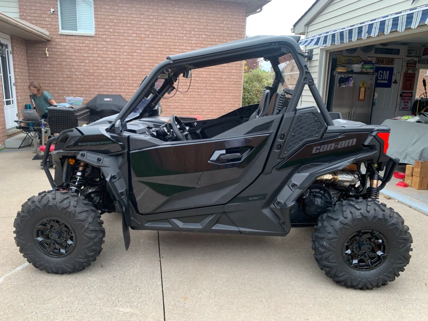 2022 CanAm maverick sport dps 1000r - black - photo 4