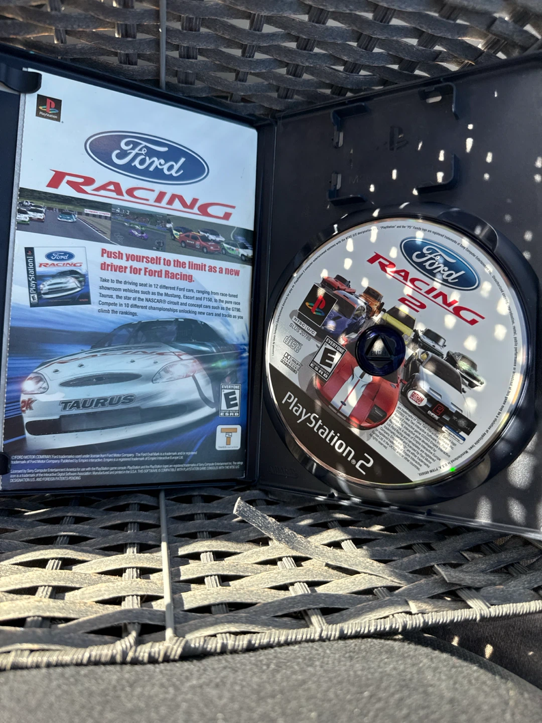Ford Racing 2 for PlayStation 2 - photo 2