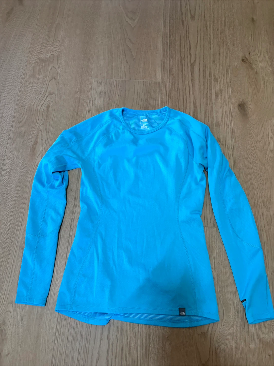 Lots Women's Athletic tops sz S - photo 2