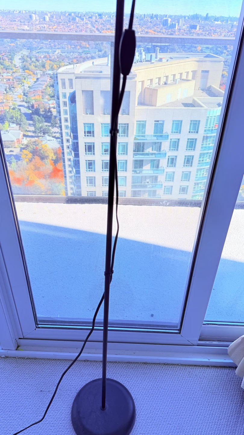 Black Floor Lamp with white bulb - photo 3