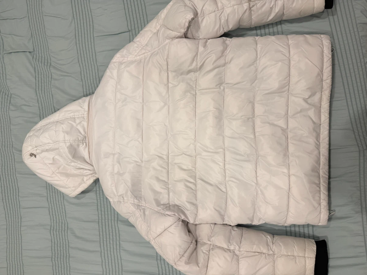 Guess White Puffer Jacket - photo 2