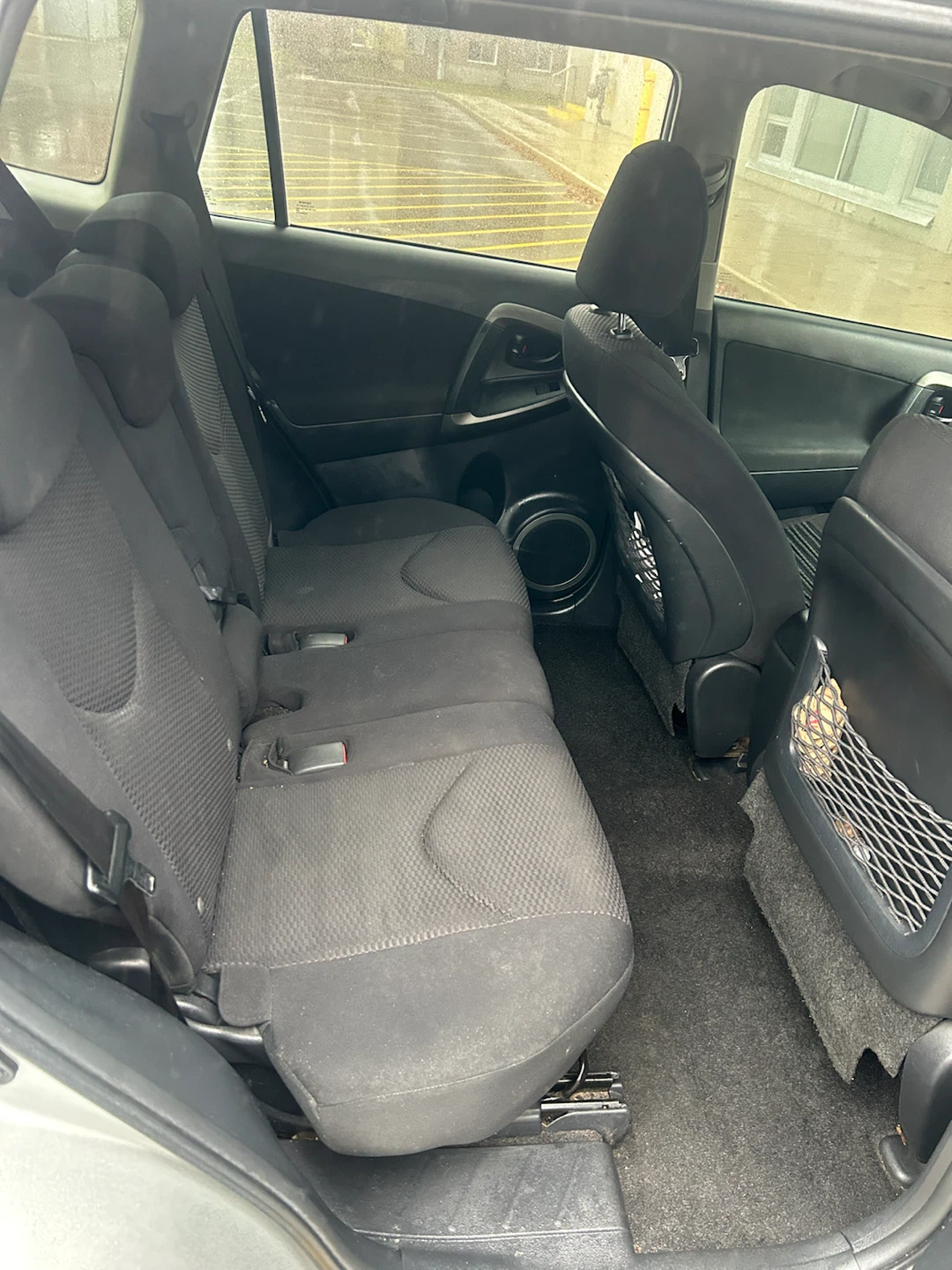 Silver Toyota RAV4 V6 2011 - photo 4
