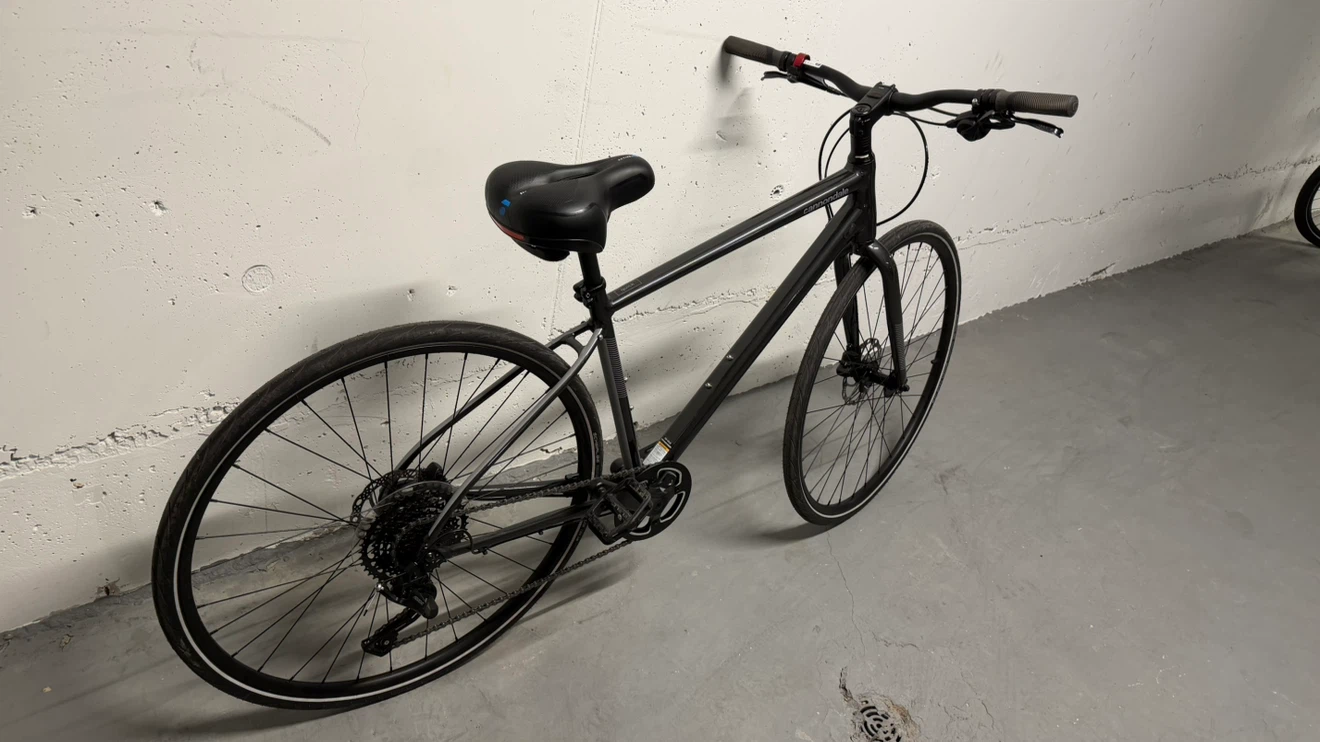 🚴 Cannondale Quick 4 - Hybrid Bike - photo 2