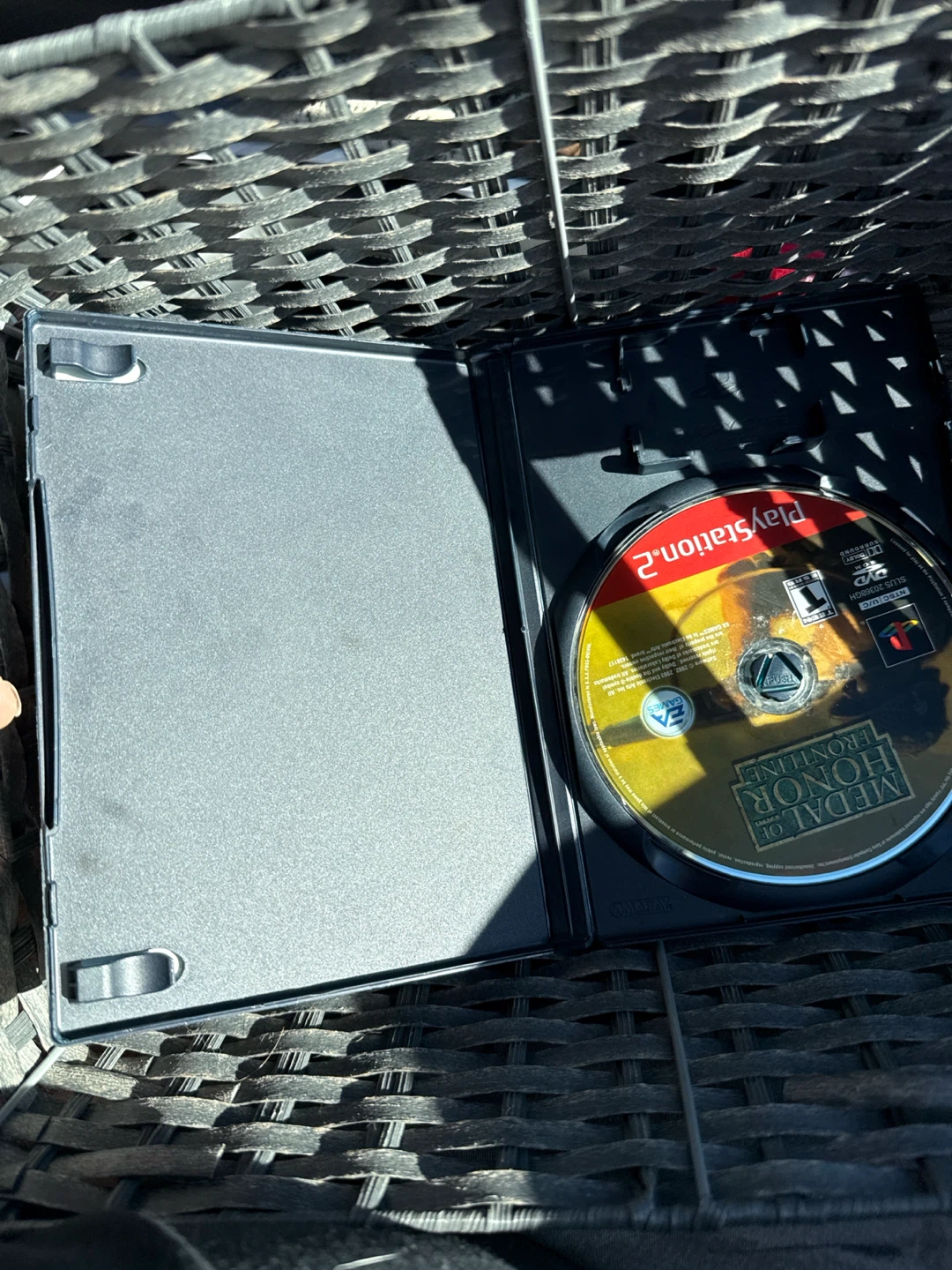Medal of Honor Frontline PlayStation 2 Greatest Hits - photo 2