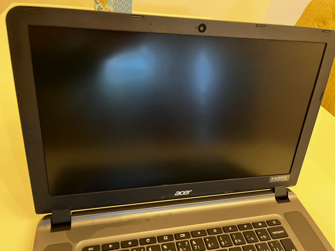 Acer Chromebook Laptop - photo 4