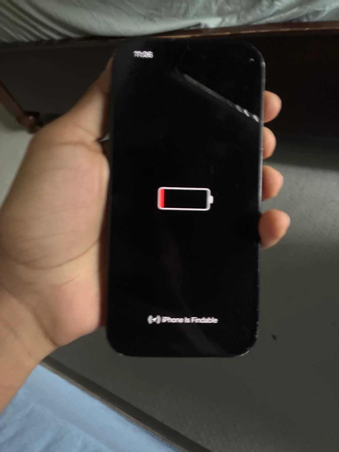 Black iPhone 15 - photo 2