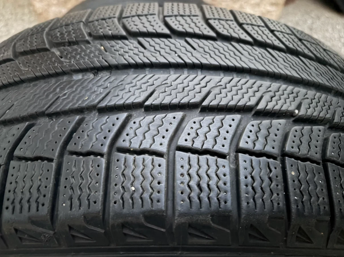 ☃️235/55/19 MICHELIN  WINTER TIRES❄️