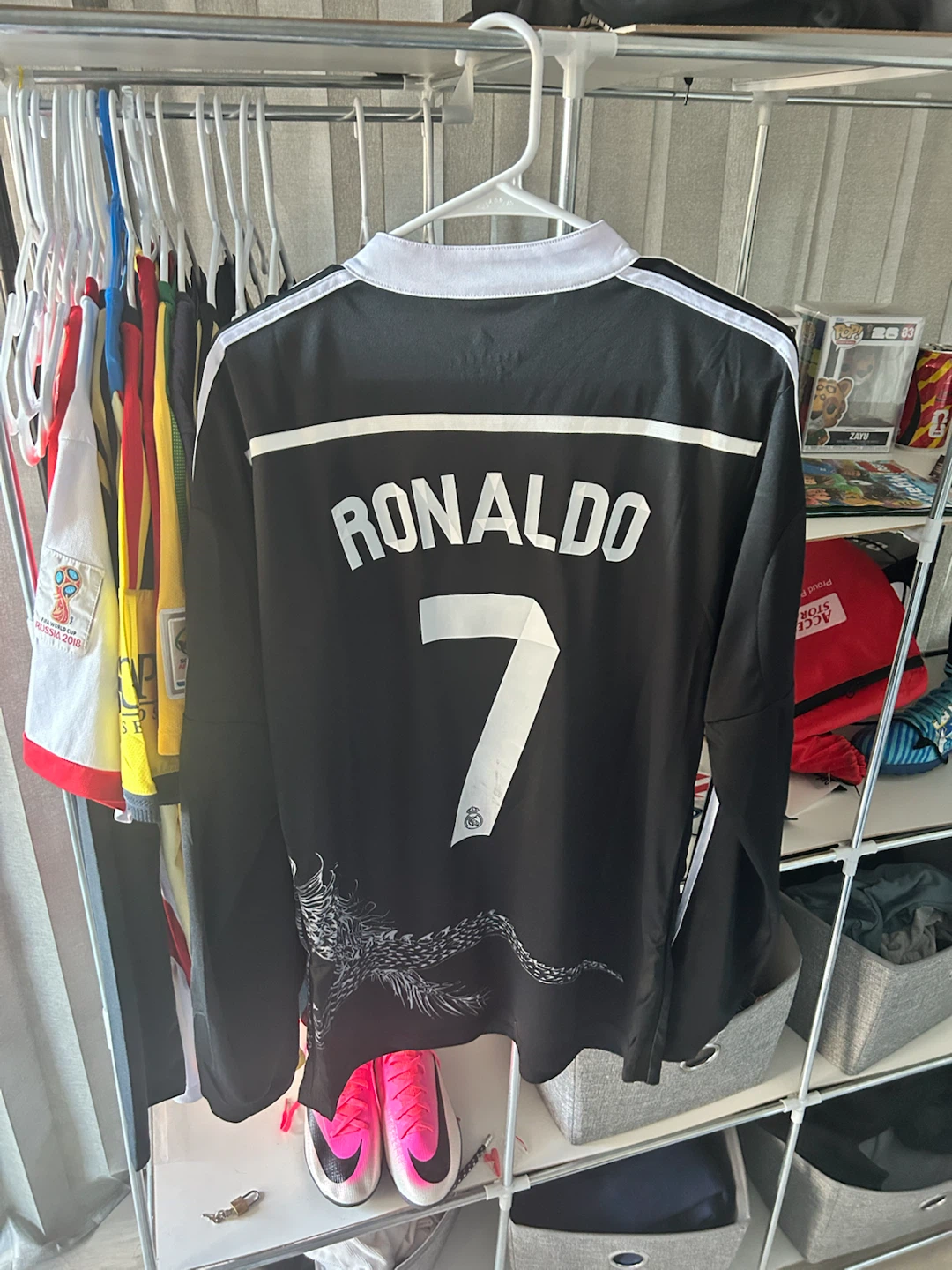 Real Madrid Ronaldo Dragon Jersey - photo 2