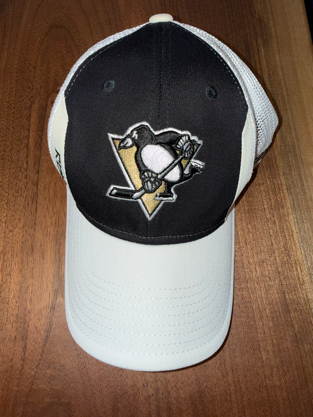 Reebok Pittsburgh Penguins NHL Trucker Hat
