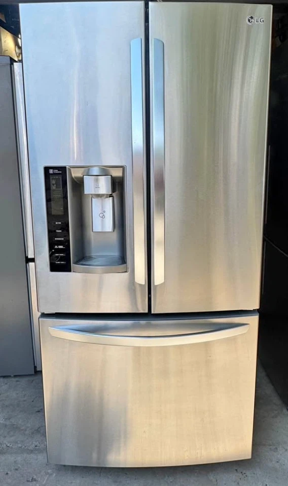 LG French Door Refrigerator with Ice System