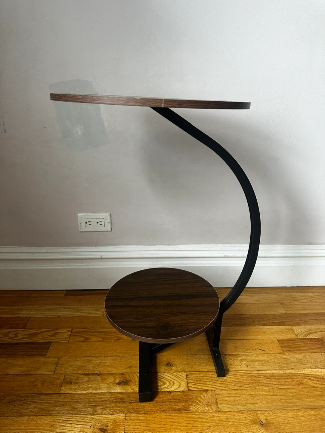 C-Shaped Two-Tier Side Table - photo 3