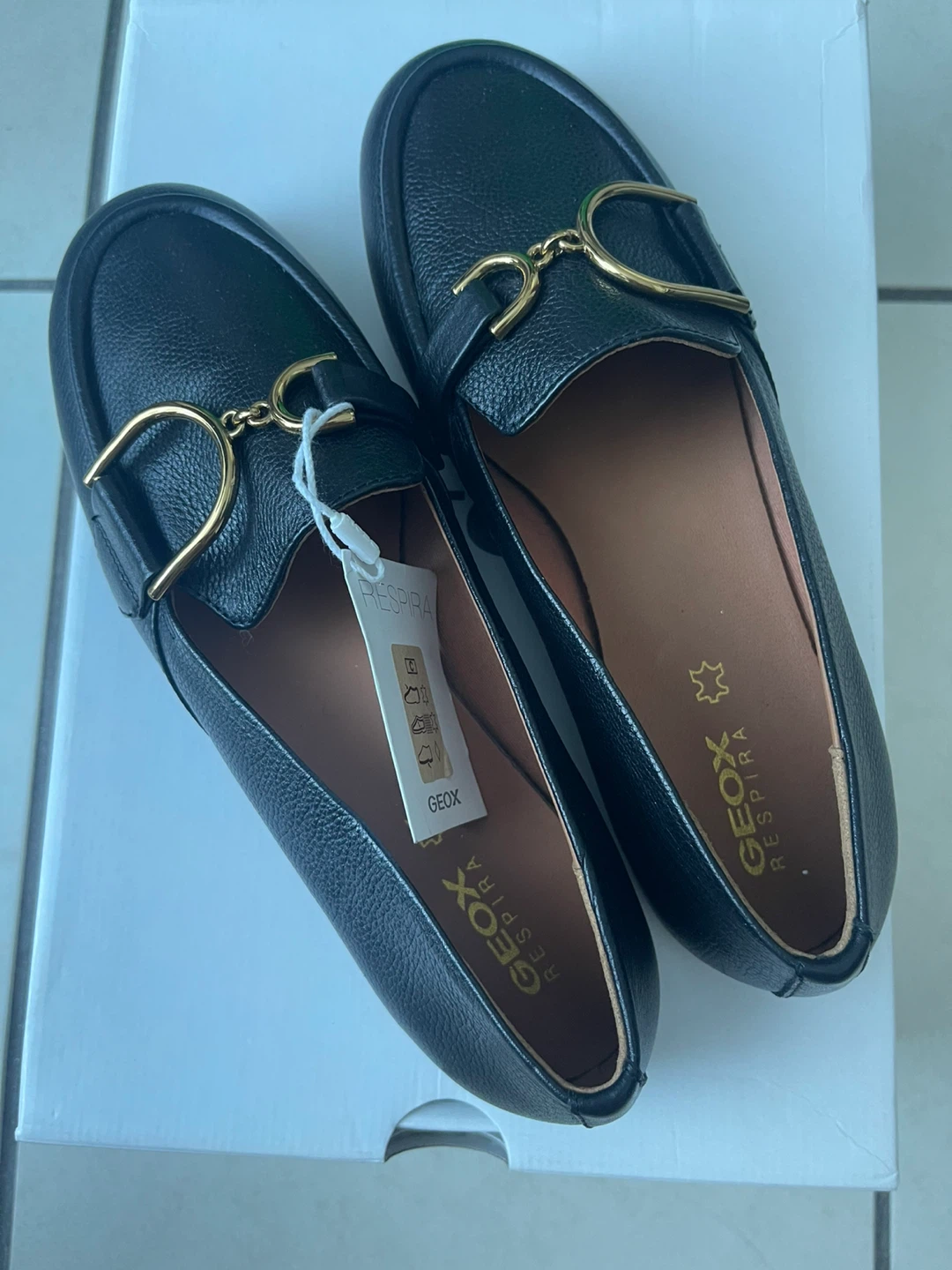 Geox  Palmaria Loafers, Black Leather Size 6 - photo 4