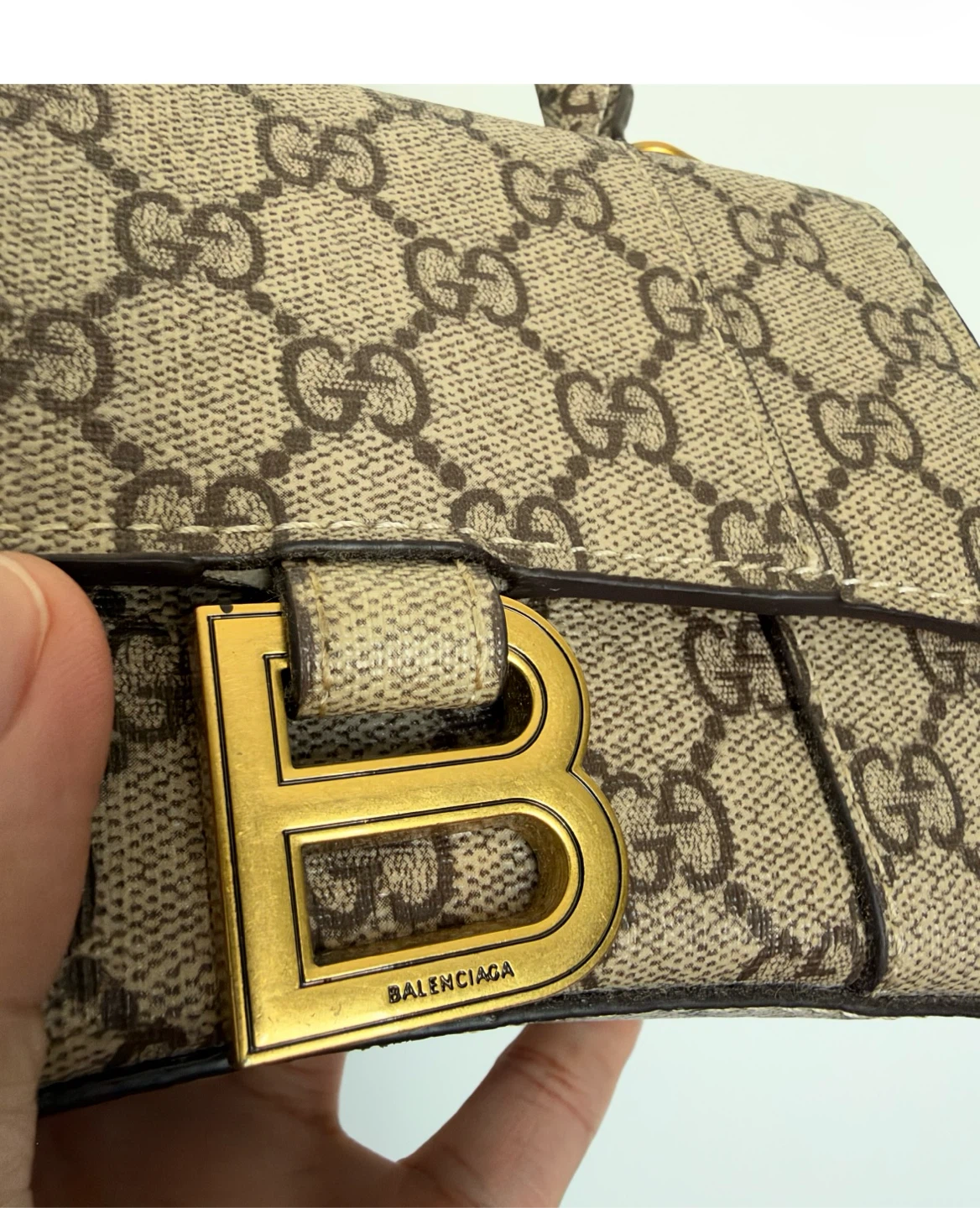 Cutest Collaboration Hourglass Small Handbag - photo 5
