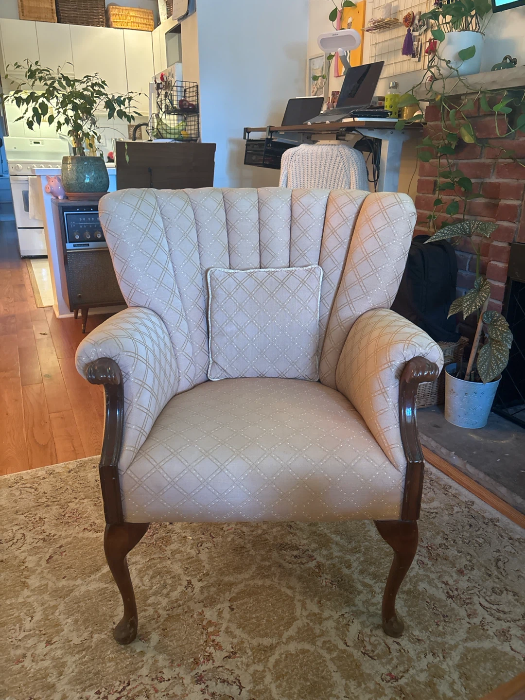 Vintage Wingback Accent Chair - photo 2