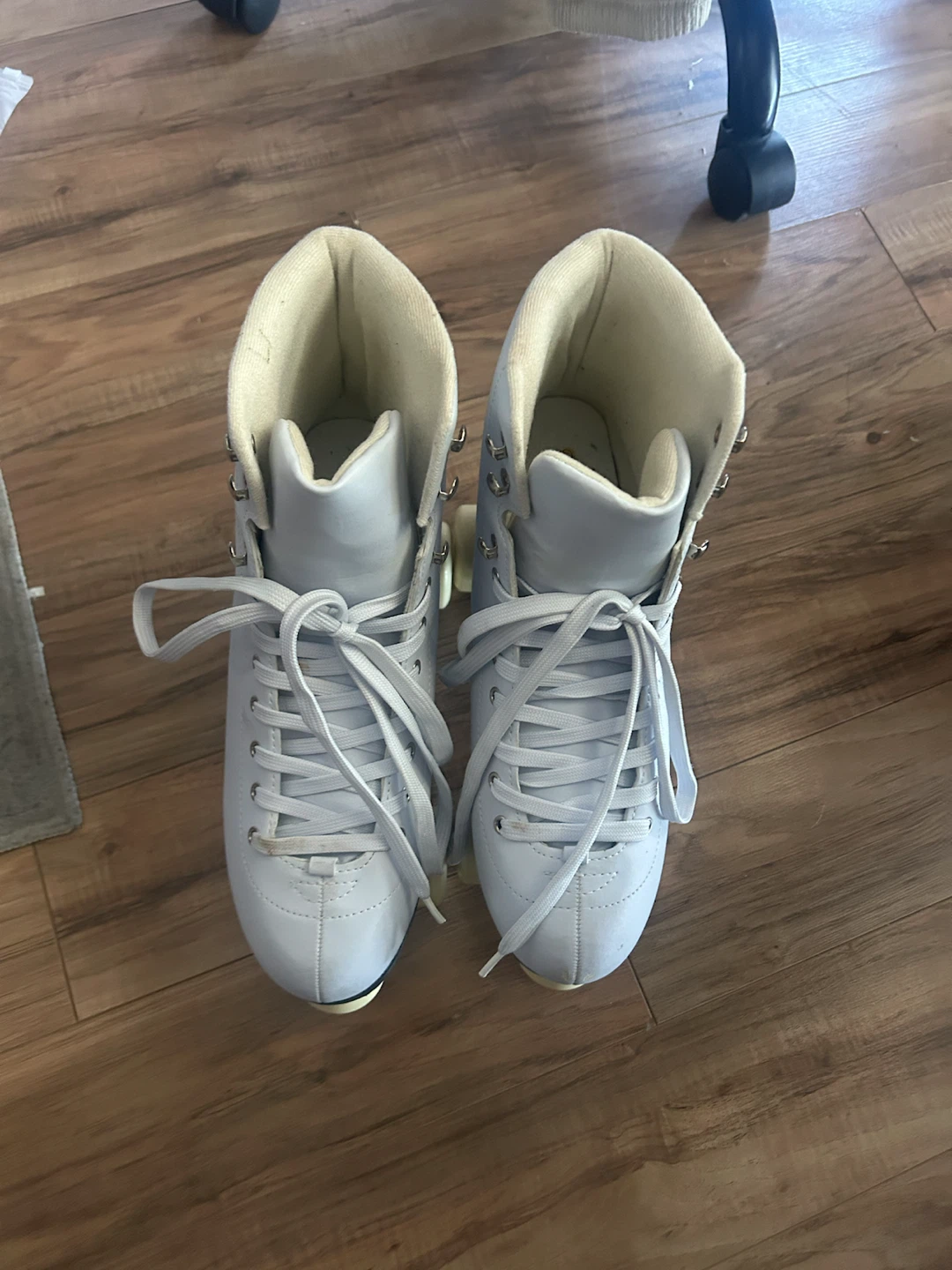 White Roller Skates - photo 2