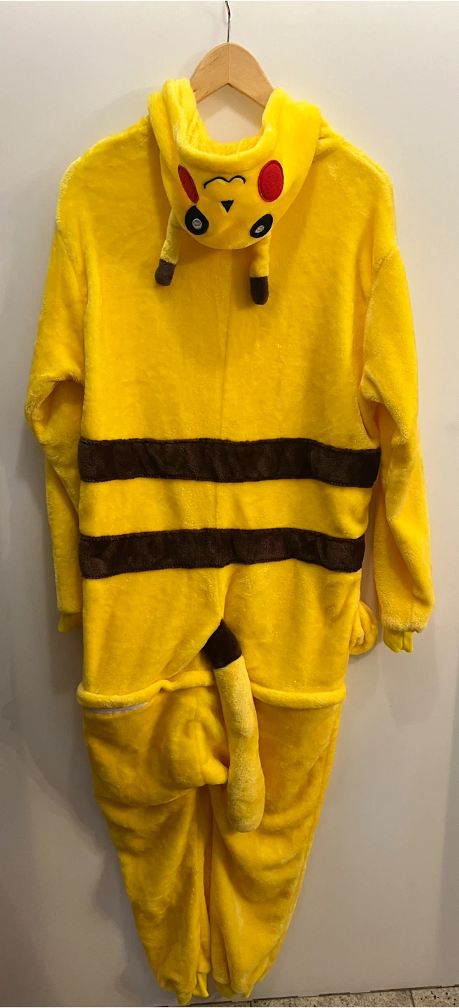 🎃  Pikachu fleece costume unisex 🎃