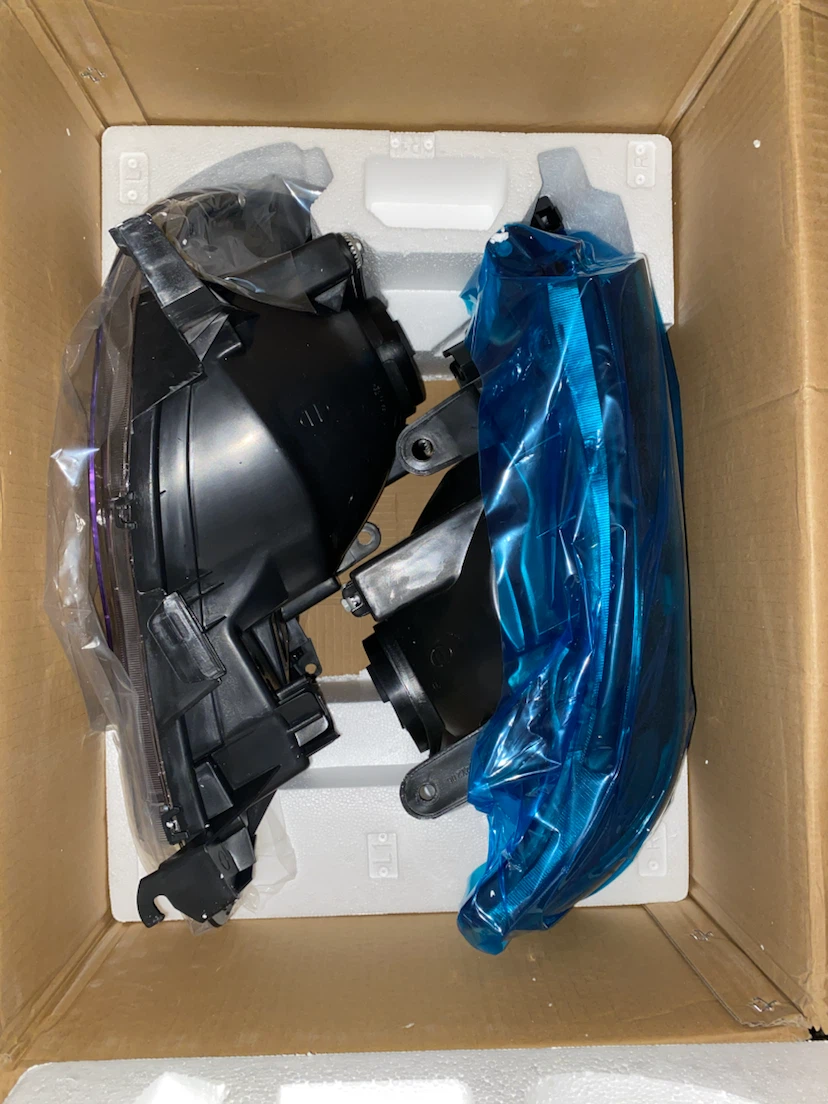 Toyota Tacoma headlights - photo 3
