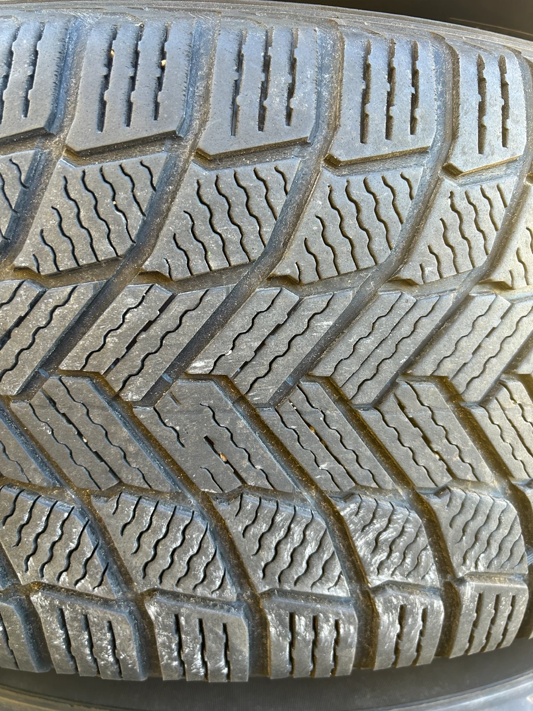 265 70 17 Set of 4 Used winter tires - photo 4