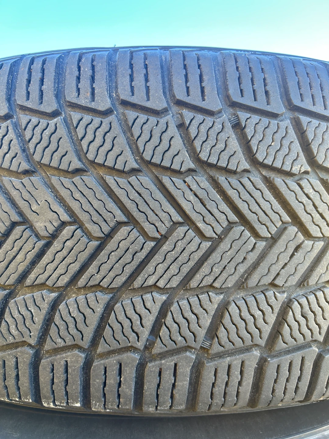 265 70 17 Set of 4 Used winter tires - photo 5