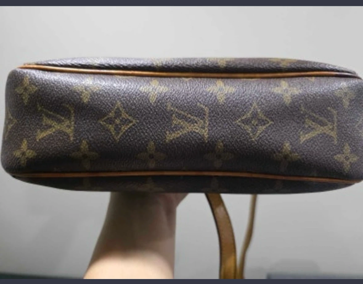LV Odeon MM Crossbody Bag - photo 3