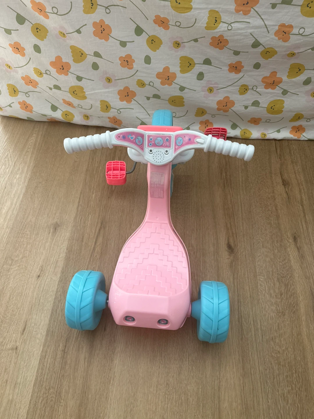 Disney Minnie Mouse Tricycle - photo 2
