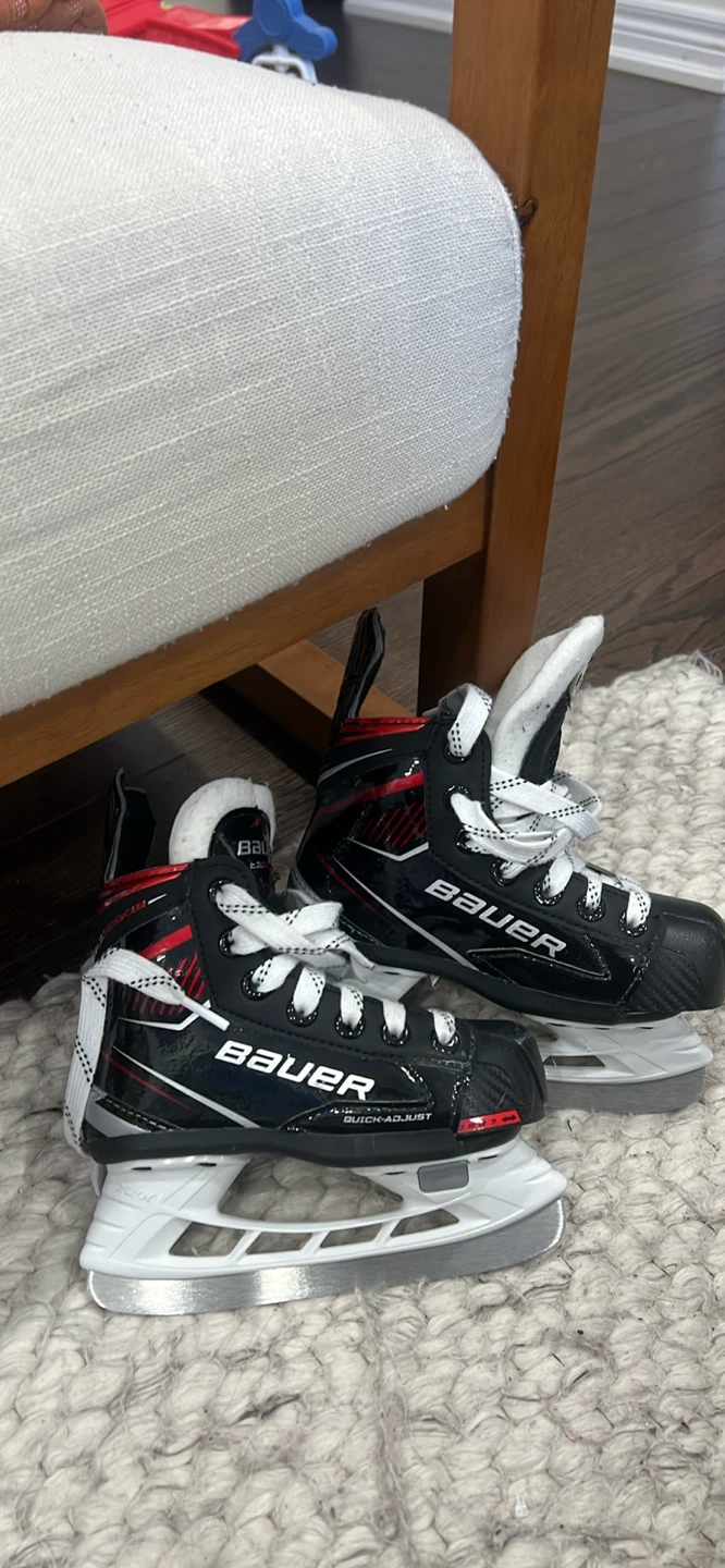 Bauer Lil Rookie Adjustable Youth Hockey Skates size 7-10