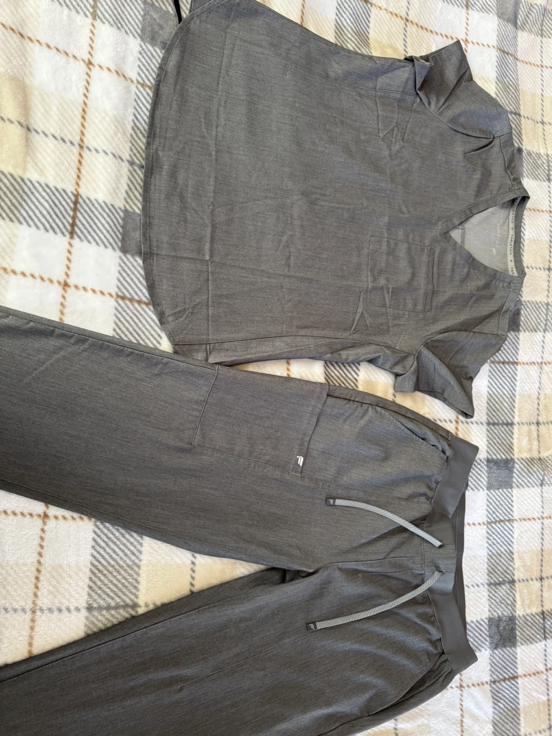 **New Scrubs