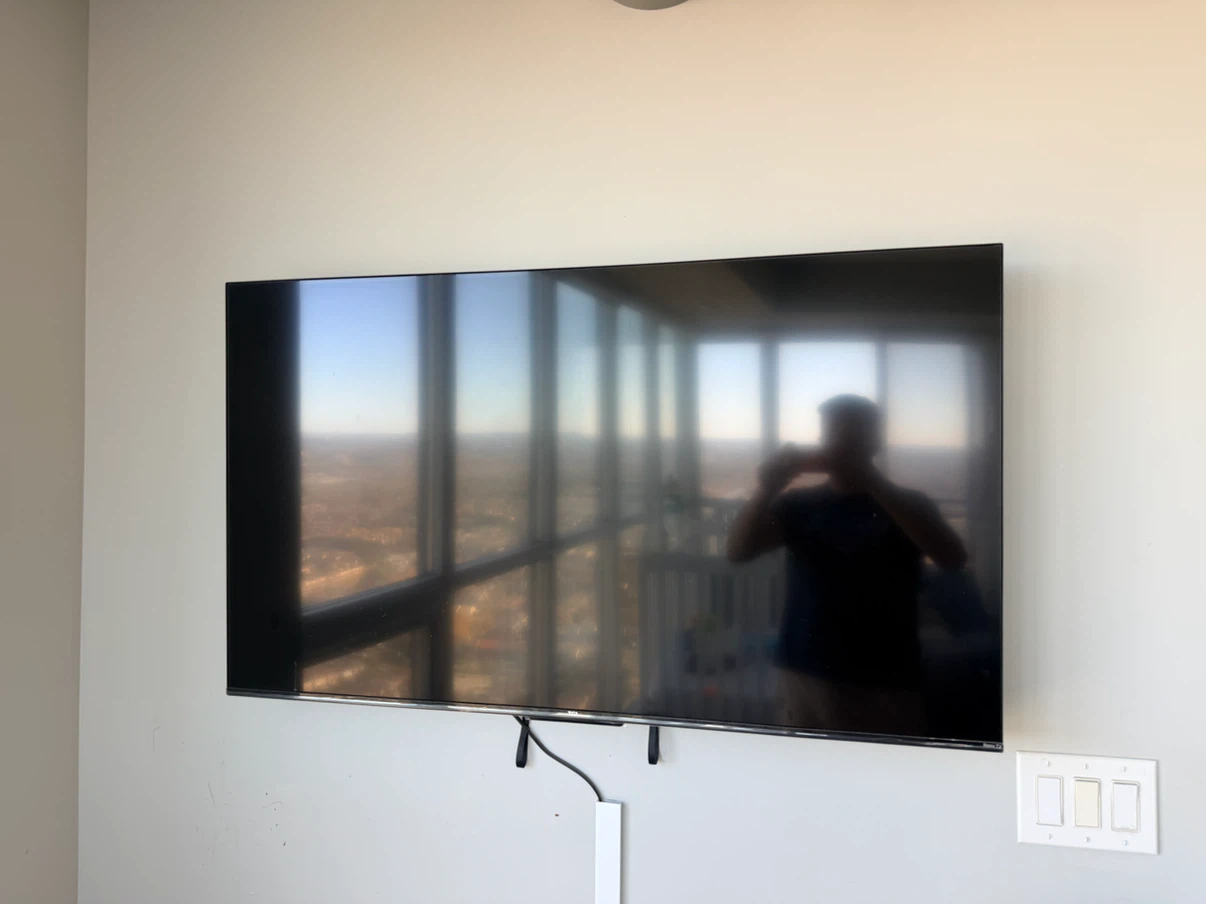 TCL 4-Series Roku TV 50” 4K resolution