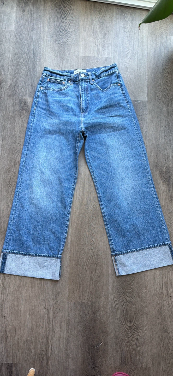 Denim Forum The '90s Hi-Rise Loose Cuff Jeans (size 30)