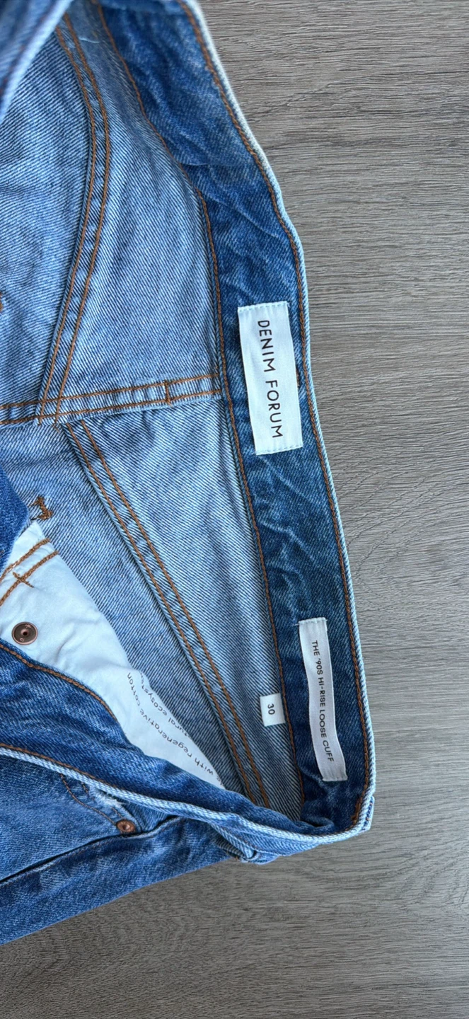 Denim Forum The '90s Hi-Rise Loose Cuff Jeans (size 30) - photo 3