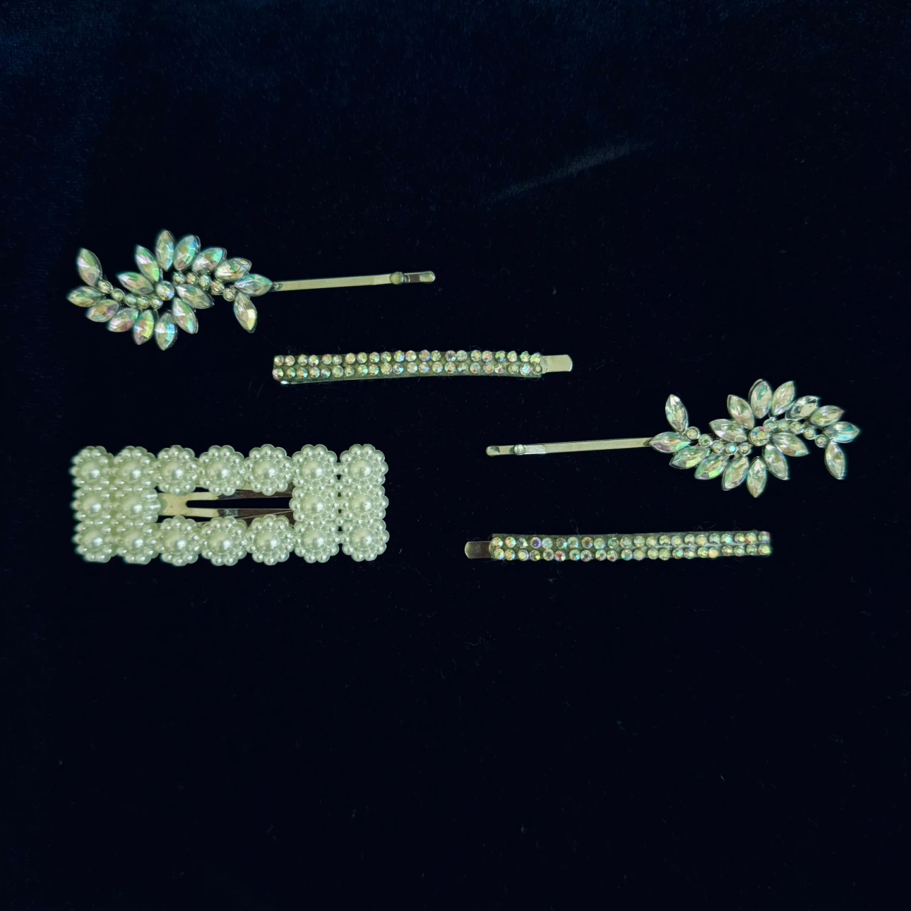 Set of 5 Decorative Hair Clips - photo 2