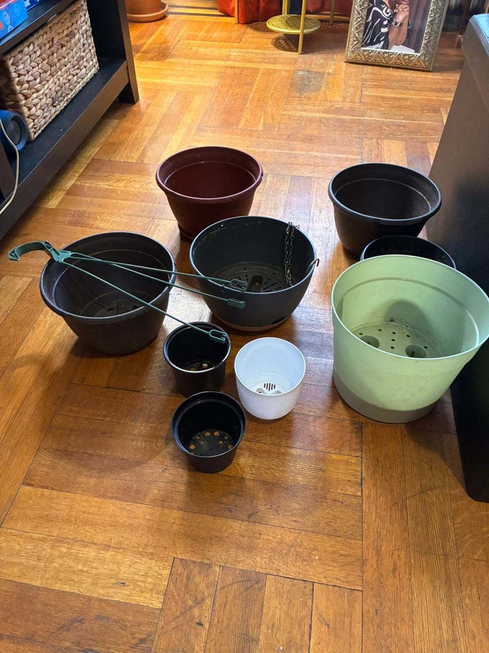 Assorted Plant Pots, Various Sizes