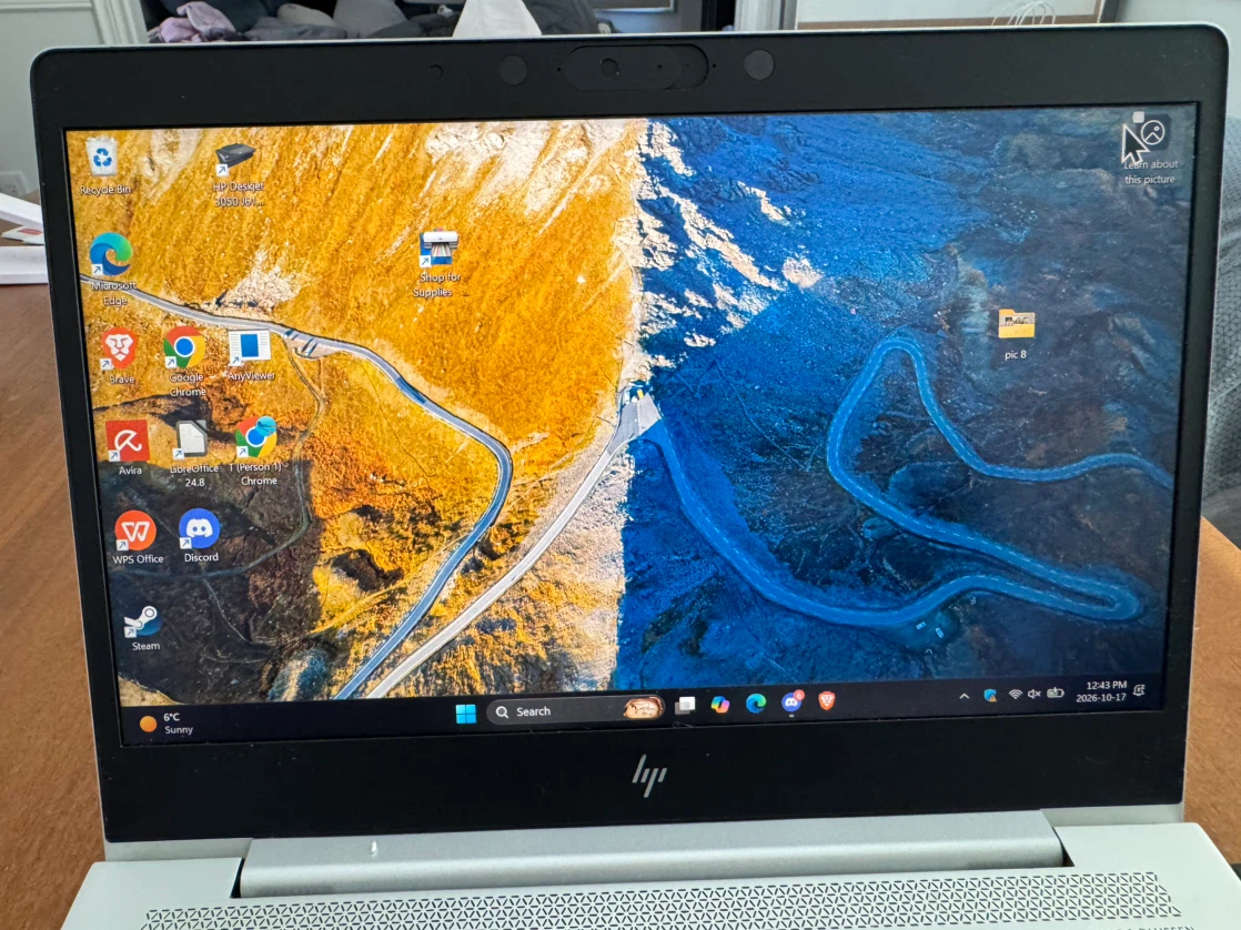 HP EliteBook 830 G6 i7 Laptop with transformer & case