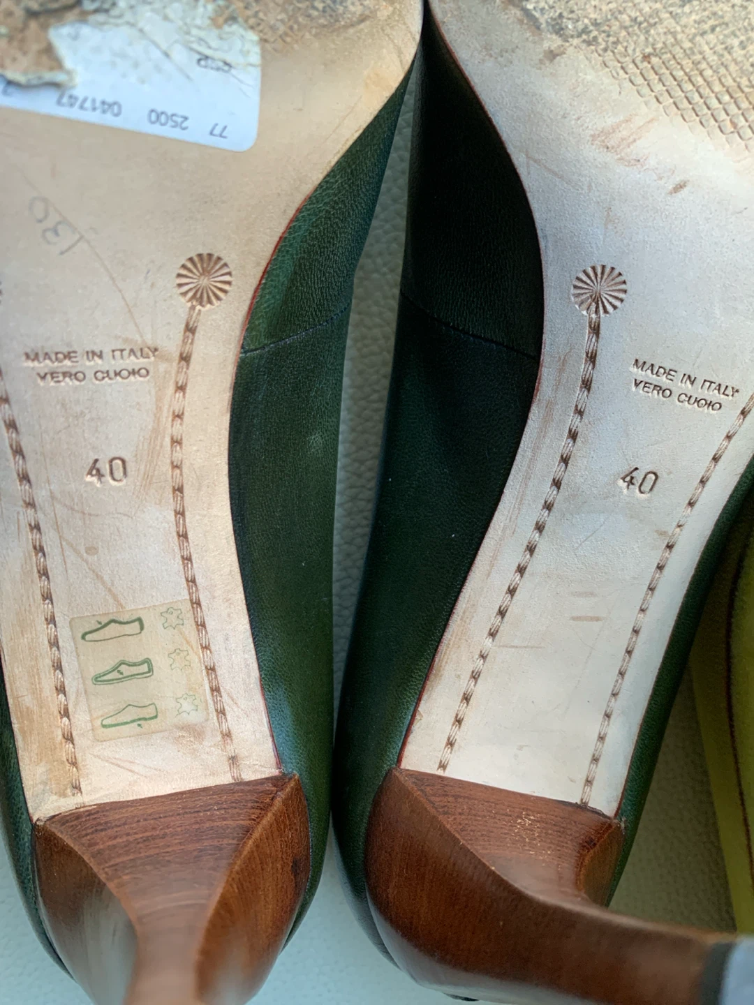 Costume National Green Leather Heels - photo 5